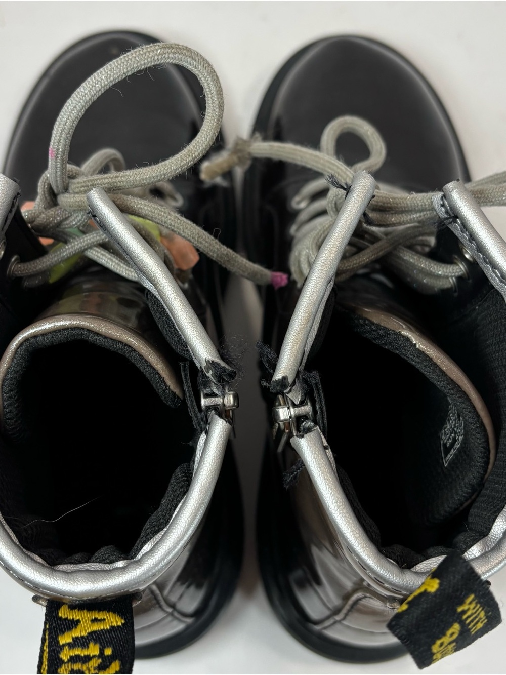 Dr. Martens Boots Patent Leather Black Silver Glitter Ombre Kids' Size US 3 EUC - Picture 6 of 10
